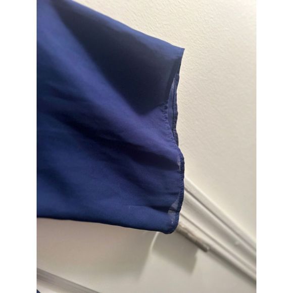 Ashley Stewart NAVY Bell Sleeve Keyhole Blouse Size 18/20 - Picture 2 of 3